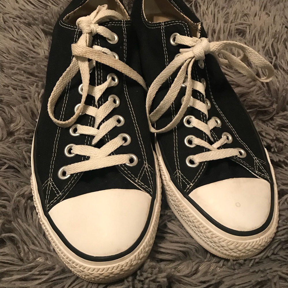 Converse shoes in men (size 12 for women)